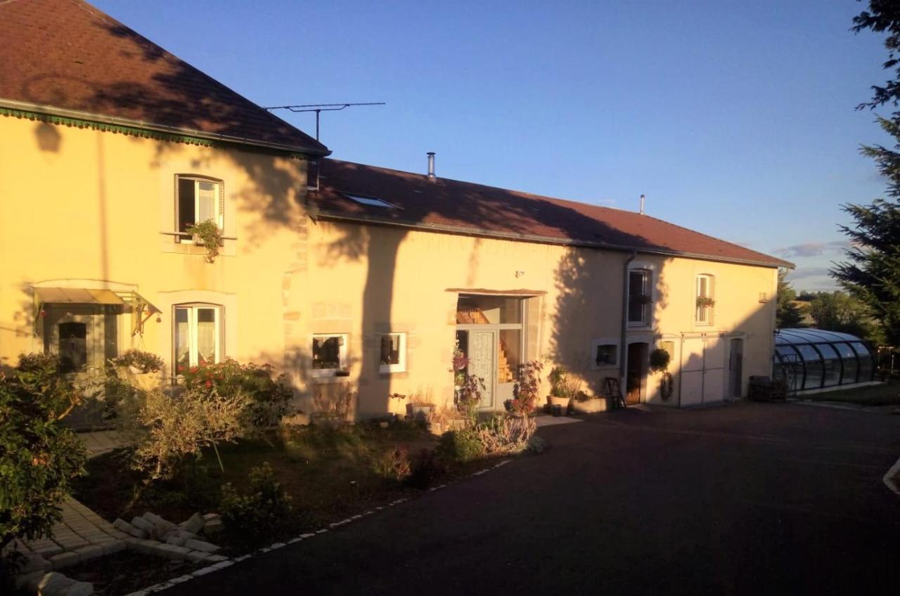 Les Gremilles Bed and Breakfast Bassoncourt Eksteriør billede