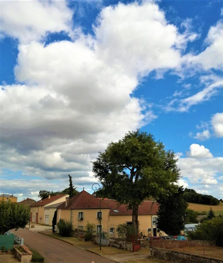 Les Gremilles Bed and Breakfast Bassoncourt Eksteriør billede